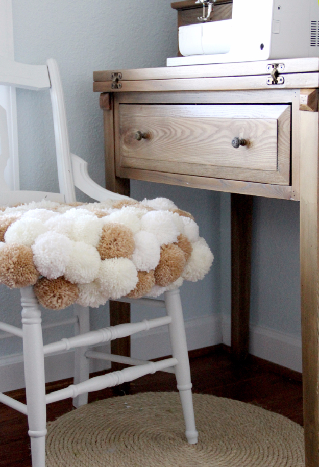 DIY Crafts with Pom Poms - Pom Pom Chair DIY - Fun Yarn Pom Pom Crafts Ideas. Garlands, Rug and Hat Tutorials, Easy Pom Pom Projects for Your Room Decor and Gifts http://stage.diyprojectsforteens.com/diy-crafts-pom-poms
