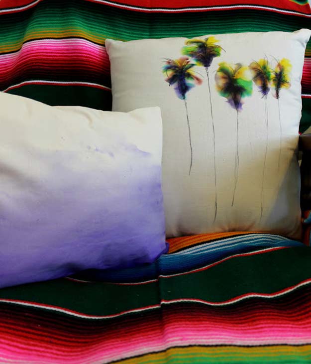 33-Zero-Effort-Tie-Dye-Pillows