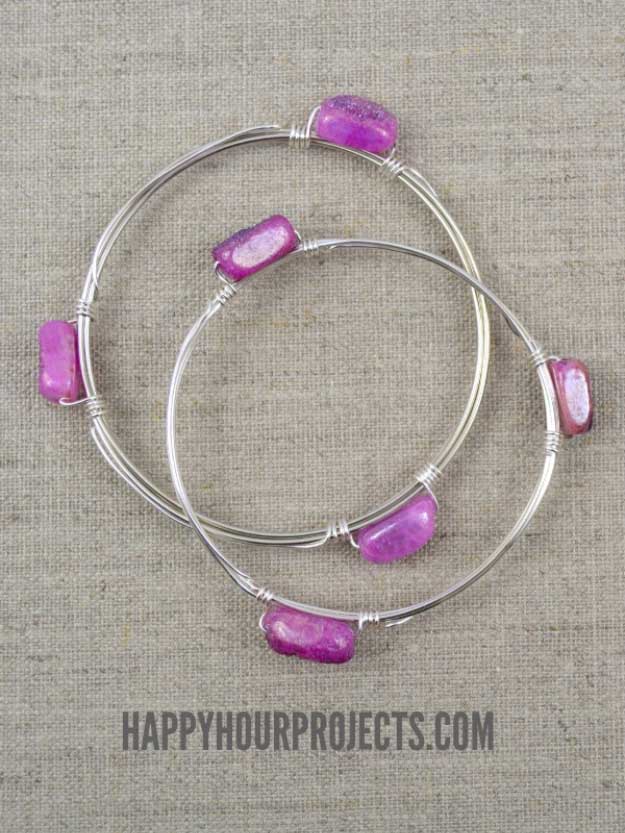 Cool Crafts You Can Make for Less than 5 Dollars | Cheap DIY Projects Ideas for Teens, Tweens, Kids and Adults | Wire Wrapped Bead Bangle #teencrafts #cheapcrafts #crafts/