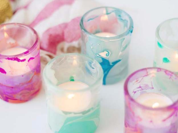 Cool Crafts for Teen Girls - Best DIY Projects for Teenage Girls - Use Nail Polish to Create Marbled Votives #teencrafts #diyteens #coolcrafts #crafts #diyideas