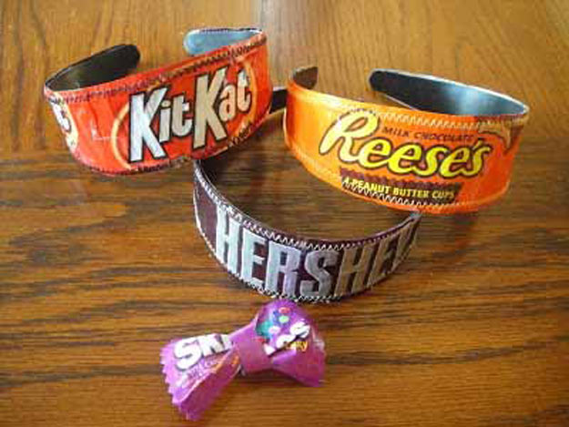 Cool Crafts for Teen Girls - Best DIY Projects for Teenage Girls - Candy Wrapper Headband #teencrafts #diyteens #coolcrafts #crafts #diyideas