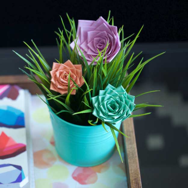 Duct Tape Crafts Ideas for DIY Home Decor, Fashion and Accessories | DIY Duct Tape Pastel Rose | DIY Projects for Teens #teencrafts #kidscrafts #ducttape #cheapcrafts /