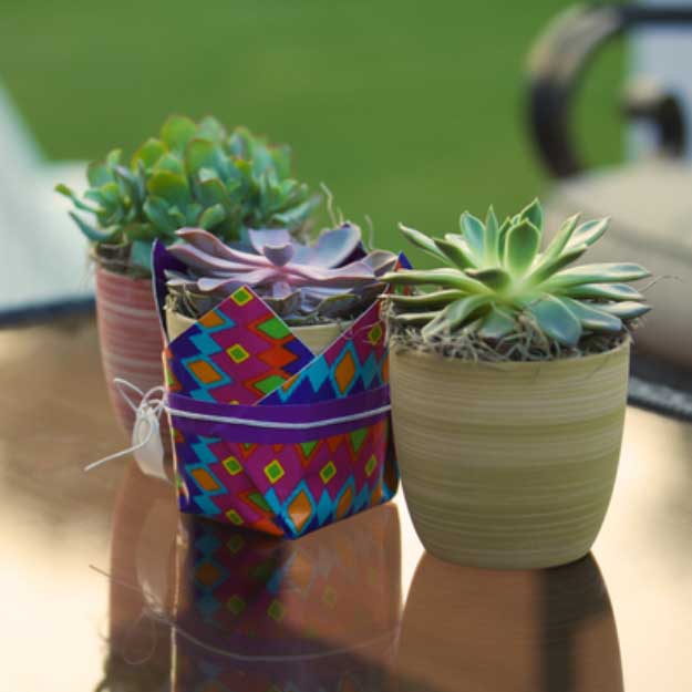 Duct Tape Crafts Ideas for DIY Home Decor, Fashion and Accessories | Duck Tape Plant Holder | DIY Projects for Teens #teencrafts #kidscrafts #ducttape #cheapcrafts /