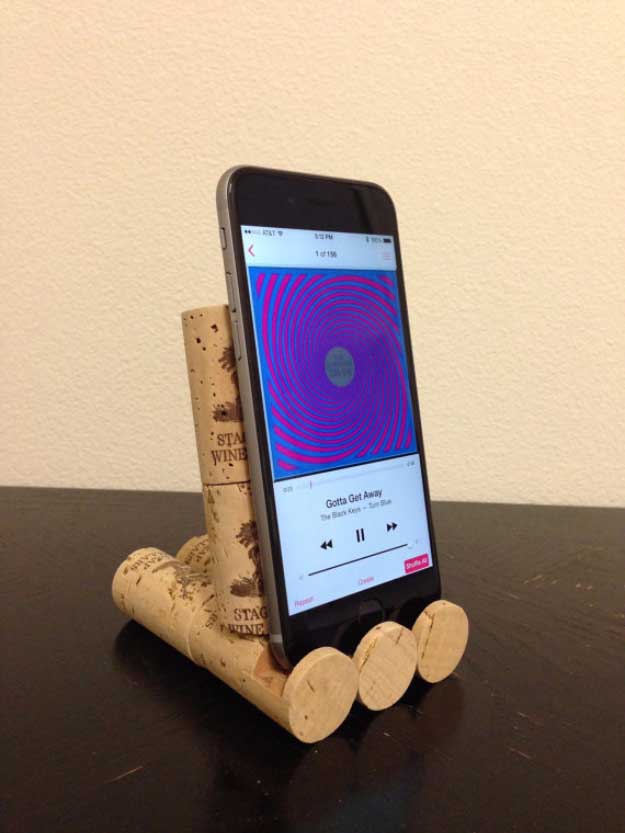 Cool DIY Ideas for Your iPhone iPad Tablets & Phones | Fun Projects for Chargers, Cases and Headphones | Wine Cork iPhone Stand #diygadgets #stem #techtoys #iphone
