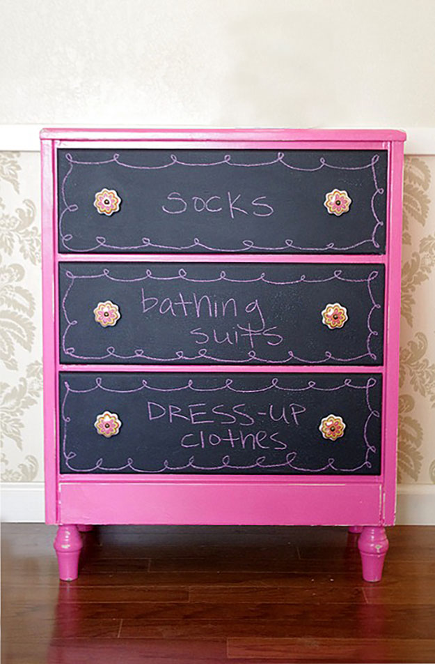 DIY Teen Room Decor Ideas for Girls | DIY Chalkboard Dresser Drawers | Cool Bedroom Decor, Wall Art & Signs, Crafts, Bedding, Fun Do It Yourself Projects and Room Ideas for Small Spaces #diydecor #teendecor #roomdecor #teens #girlsroom 