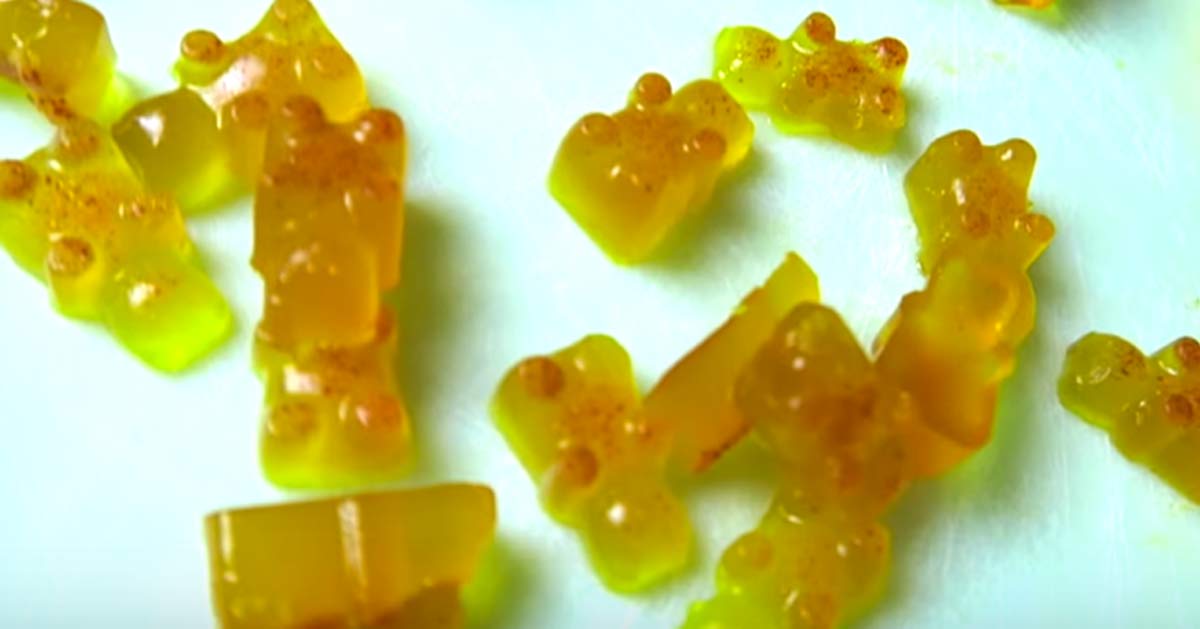 How To Make Gummy Bears | DIY Gummy Bear Recipe