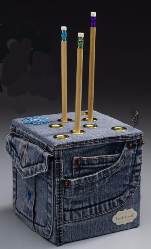  DIY Crafts with Old Denim Jeans - DIY Denim Pencil Cube - Cool Projects and Fashion You Can Make With Old Jeans - Fun Crafts for Teens and Adults, Inexpensive Ones!