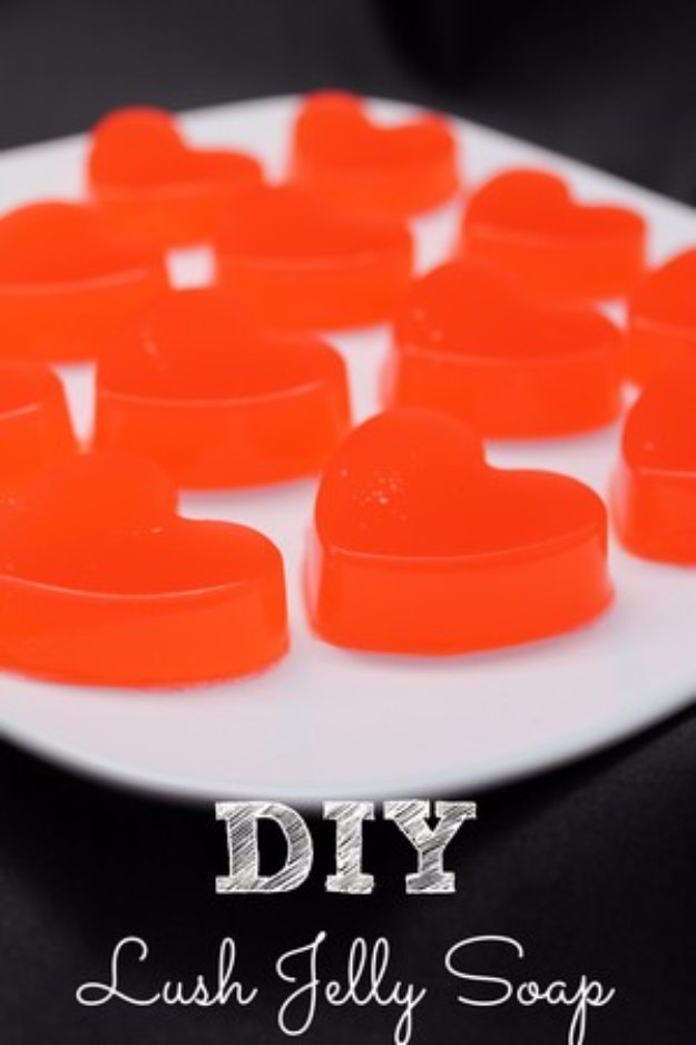DIY Lush Inspired Recipes - DIY Lush Jelly Soap - How to Make Lush Products like Bath Bombs, Face Masks, Lip Scrub, Bubble Bars, Dry Shampoo and Hair Conditioner, Shower Jelly, Lotion, Soap, Toner and Moisturizer. Copycat and Dupes of Ocean Salt, Buffy, Dark Angels, Rub Rub Rub, Big, Dream Cream and More. #teencrafts #lush #beautyideas #diybeauty #bathbombs