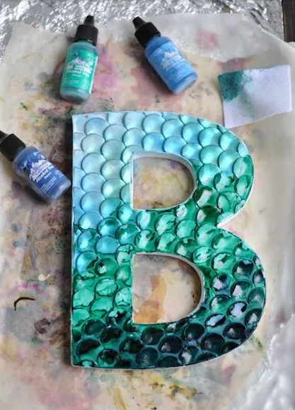 DIY Wall Letters and Initals Wall Art - scaly - Cool Architectural Letter Projects for Living Room Decor, Bedroom Ideas. Girl or Boy Nursery. Paint, Glitter, String Art, Easy Cardboard and Rustic Wooden Ideas 