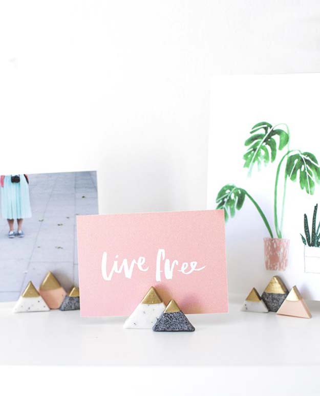 Cool DIY Photo Projects and Craft Ideas for Photos - Photo Holders - Easy Ideas for Wall Art, Collage and DIY Gifts for Friends. Wood, Cardboard, Canvas, Instagram Art and Frames. Creative Birthday Ideas and Home Decor for Adults, Teens and Tweens