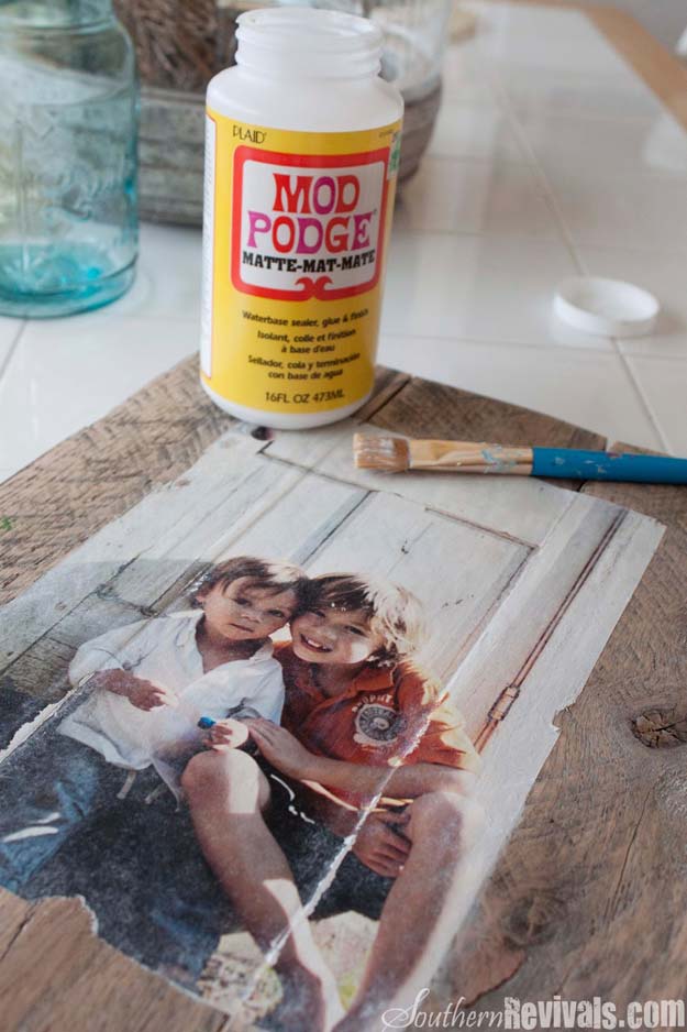 Cool DIY Photo Projects and Craft Ideas for Photos - Pallet Photo Frames - Easy Ideas for Wall Art, Collage and DIY Gifts for Friends. Wood, Cardboard, Canvas, Instagram Art and Frames. Creative Birthday Ideas and Home Decor for Adults, Teens and Tweens