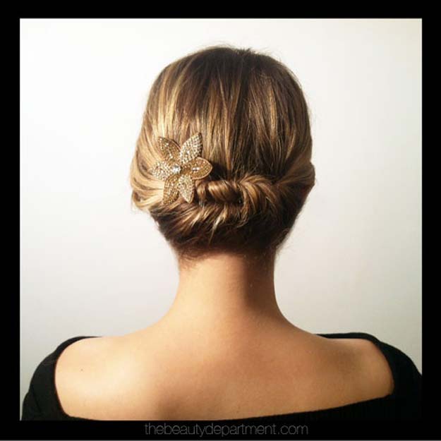 Cool and Easy DIY Hairstyles - Quick Twist Hairstyle - Quick and Easy Ideas for Back to School Styles for Medium, Short and Long Hair - Fun Tips and Best Step by Step Tutorials for Teens, Prom, Weddings, Special Occasions and Work. Up dos, Braids, Top Knots and Buns, Super Summer Looks #hairstyles #hair #teens #easyhairstyles #diy #beauty