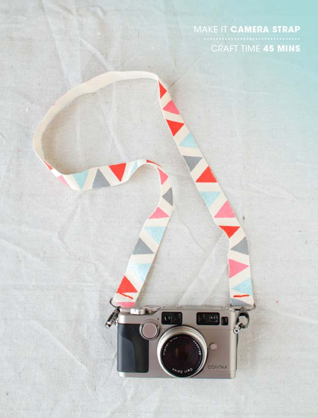 DIY Gifts for Teens - DIY Camera Strap - Cool Ideas for Girls and Boys, Friends and Gift Ideas for Teenagers. Creative Room Decor, Fun Wall Art and Awesome Crafts You Can Make for Presents #teengifts #teencrafts