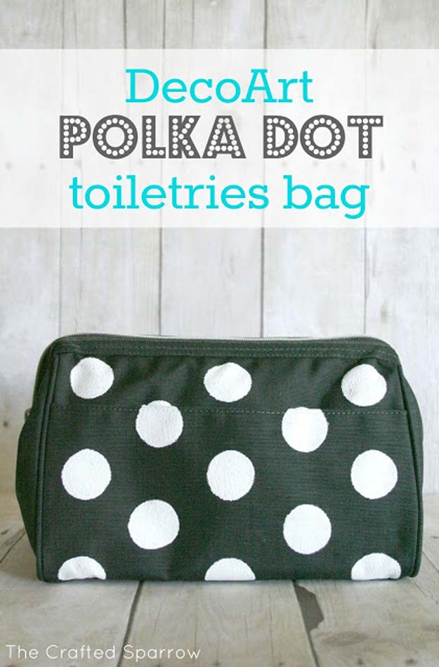 DIY Polka Dot Crafts and Projects - DIY Polka Dot Toiletries Bag - Cool Clothes, Room and Home Decor, Wall Art, Mason Jars and Party Ideas, Canvas, Fabric and Paint Project Tutorials - Fun Craft Ideas for Teens, Kids and Adults Make Awesome DIY Gifts