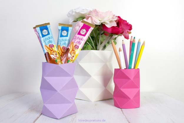 Best Origami Tutorials - Origami Vase- Easy DIY Origami Tutorial Projects for With Instructions for Flowers, Dog, Gift Box, Star, Owl, Buttlerfly, Heart and Bookmark, Animals - Fun Paper Crafts for Teens, Kids and Adults #origami #crafts