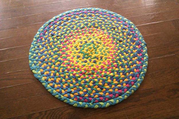 DIY Bathroom Decor Ideas for Teens - Braided T-shirt Rug - Best Creative, Cool Bath Decorations and Accessories for Teenagers - Easy, Cheap, Cute and Quick Craft Projects That Are Fun To Make. Easy to Follow Step by Step Tutorials 