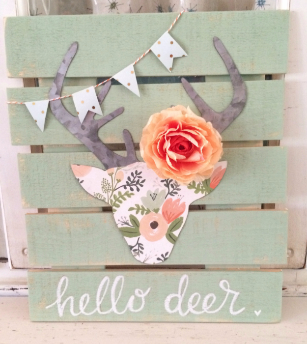 DIY Teen Room Decor Ideas for Girls | Floral Deer Head Pallet Art | Cool Bedroom Decor, Wall Art & Signs, Crafts, Bedding, Fun Do It Yourself Projects and Room Ideas for Small Spaces #teencrafts #roomdecor #teens #diy