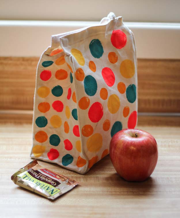 DIY Polka Dot Crafts and Projects - DIY Polka Dot Lunchbox - Cool Clothes, Room and Home Decor, Wall Art, Mason Jars and Party Ideas, Canvas, Fabric and Paint Project Tutorials - Fun Craft Ideas for Teens, Kids and Adults Make Awesome DIY Gifts