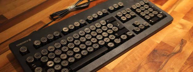 Cool Steampunk DIY Ideas - DIY Steampunk Keyboard - Easy Home Decor, Costume Ideas, Jewelry, Crafts, Furniture and Steampunk Fashion Tutorials - Clothes, Accessories and Best Step by Step Tutorials - Creative DIY Projects for Adults, Teens and Tweens