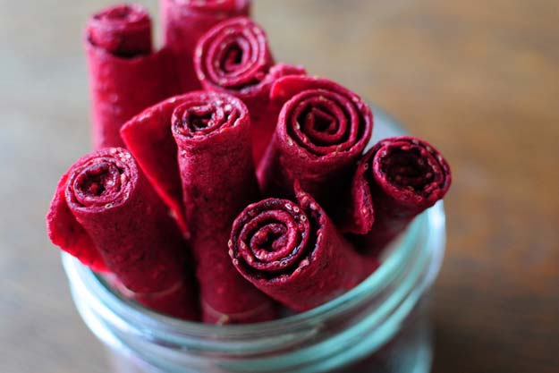 Cool and Easy Recipes For Teens to Make at Home - Raw Fruit Leather - Fun Snacks, Simple Breakfasts, Lunch Ideas, Dinner and Dessert Recipe Tutorials - Teenagers Love These Fun Foods that Are Quick, Healthy and Delicious Ideas for Meals 