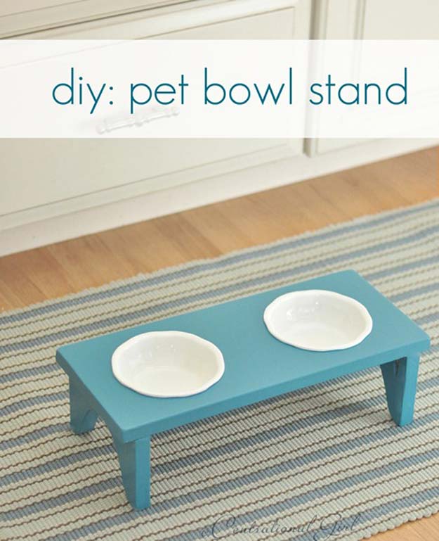 DIY Projects for Your Pet - Cheap and Easy Pet Bowl Stand- Cat and Dog Beds, Treats, Collars and Easy Crafts to Make for Toys - Homemade Dog Biscuits, Food and Treats - Fun Ideas for Teen, Tweens and Adults to Make for Pets 