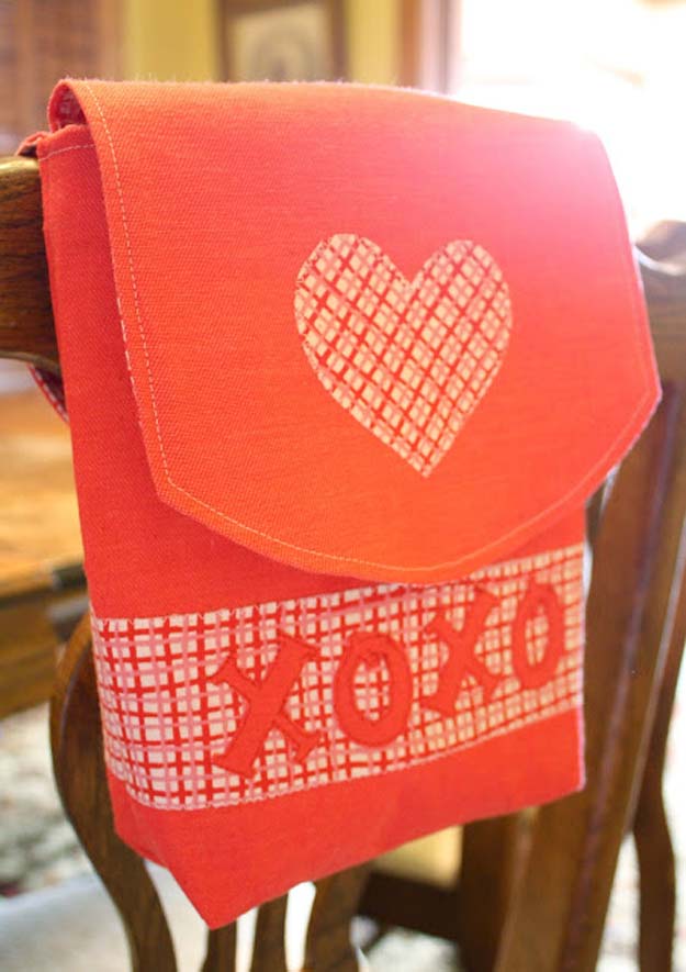 DIY Valentine Decor Ideas - Valentines Mail Pouch Tutorial - Cute and Easy Home Decor Projects for Valentines Day Decorating - Best Homemade Valentine Decorations for Home, Tables and Party, Kids and Outdoor - Romantic Vintage Ideas - Cheap Dollar Store and Dollar Tree Crafts 