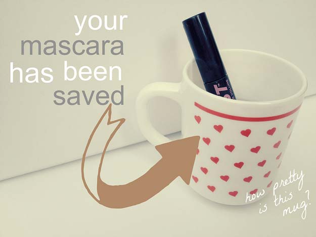 Best Beauty Hacks - Rescue a Dried Out Mascara - Easy Makeup Tutorials and Makeup Ideas for Teens, Beginners, Women, Teenagers - Cool Tips and Tricks for Mascara, Lipstick, Foundation, Hair, Blush, Eyeshadow, Eyebrows and Eyes - Step by Step Tutorials and How To #beautyhacks #beautyideas #makeuptutorial #makeuphakcs #makeup #hair #teens