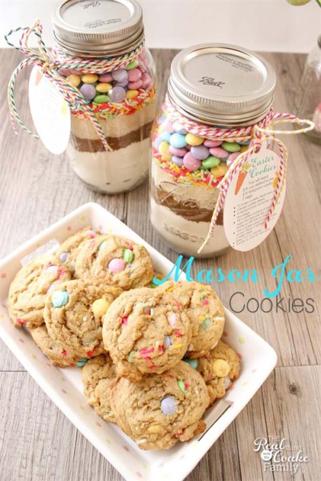Best Mason Jar Cookies - Easter Mason Jar Cookie Recipe - Mason Jar Cookie Recipe Mix for Cute Decorated DIY Gifts - Easy Chocolate Chip Recipes, Christmas Presents and Wedding Favors in Mason Jars - Fun Ideas for DIY Parties, Easy Recipes for Teens, Teenagers, Kids and Teens - Cheap Last Mintue Gift Ideas for Friends, Family and Neighbors 