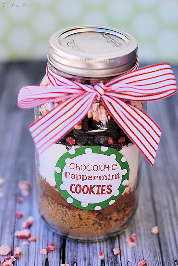 Best Mason Jar Cookies - Chocolate Peppermint & Double Chocolate Toffee - Mason Jar Cookie Recipe Mix for Cute Decorated DIY Gifts - Easy Chocolate Chip Recipes, Christmas Presents and Wedding Favors in Mason Jars - Fun Ideas for DIY Parties, Easy Recipes for Teens, Teenagers, Kids and Teens - Cheap Last Mintue Gift Ideas for Friends, Family and Neighbors