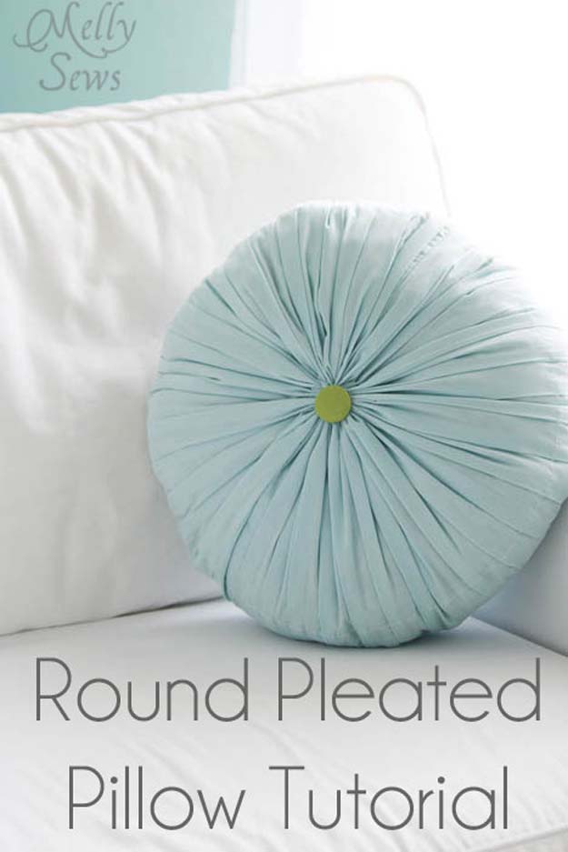 DIY Pillows and Fun Pillow Projects - DIY Round Pleated Pillow - Creative, Decorative Cases and Covers, Throw Pillows, Cute and Easy Tutorials for Making Crafty Home Decor - Sewing Tutorials and No Sew Ideas for Room and Bedroom Decor for Teens, Teenagers and Adults
