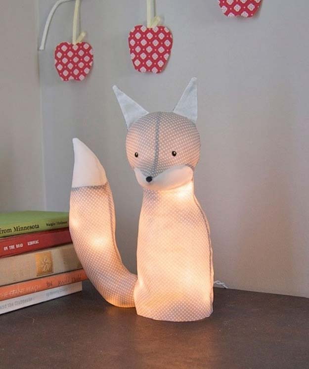 Cool Ways To Use Christmas Lights - Electrified Fox Lamp - Best Easy DIY Ideas for String Lights for Room Decoration, Home Decor and Creative DIY Bedroom Lighting - Creative Christmas Light Tutorials with Step by Step Instructions - Creative Crafts and DIY Projects for Teens, Teenagers and Adults #diyideas #stringlights #diydecor #teencrafts