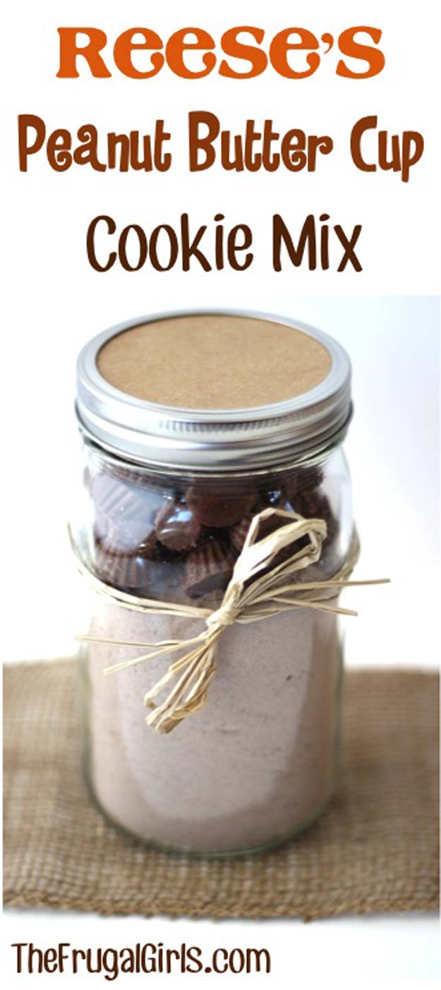Best Mason Jar Cookies - Reeses Peanut Butter Cup Cookies! - Mason Jar Cookie Recipe Mix for Cute Decorated DIY Gifts - Easy Chocolate Chip Recipes, Christmas Presents and Wedding Favors in Mason Jars - Fun Ideas for DIY Parties, Easy Recipes for Teens, Teenagers, Kids and Teens - Cheap Last Mintue Gift Ideas for Friends, Family and Neighbors 