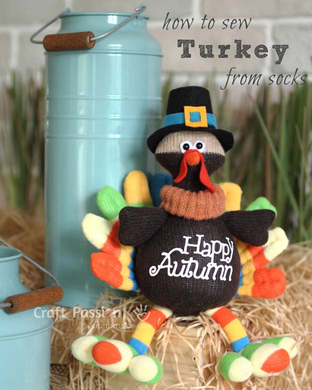 Cool Crafts Made With Old Socks - Sock Turkey Patern - Fun DIY Projects and Gifts You Can Make With A Sock - Easy DIY Ideas for Teens, Teenagers, Kids and Adults - Step by Step Tutorials and Instructions for Making Room Decor, Animals, Cat, Rabbit, Owl, Puppets, Snowman, Gloves 