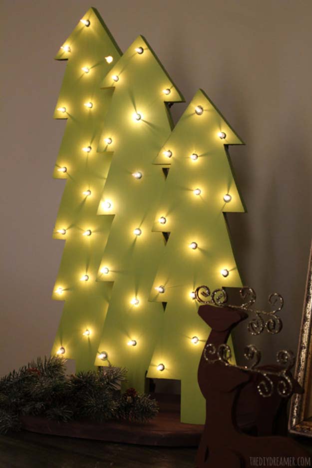 Cool Ways To Use Christmas Lights - Wooden Christmas Tree With Lights - Best Easy DIY Ideas for String Lights for Room Decoration, Home Decor and Creative DIY Bedroom Lighting - Creative Christmas Light Tutorials with Step by Step Instructions - Creative Crafts and DIY Projects for Teens, Teenagers and Adults #diyideas #stringlights #diydecor #teencrafts