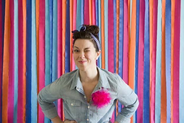 DIY Selfie Ideas - Photobooth Streamers Backdrop - Cool Ideas for Photo Booth and Picture Station - Props, Light, Mirror, Board, Wall, Background and Tips for Shooting Best Selfies - DIY Projects and Crafts for Teens 