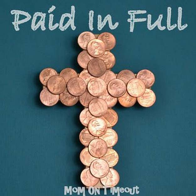 Cool DIYs Made With Pennies and Coins - Coin-Covered Cross - Penny Walls, Floors, DIY Penny Table. Art With Pennies, Walls and Furniture Make With Money and Coins. Cool, Creative Tutorials, Home Decor and DIY Projects Made With Old Pennies - Cool DIY Projects and Crafts for Teens 
