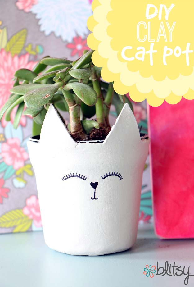 DIY Room Decor Ideas in Black and White - Cats and Plants - Creative Home Decor and Room Accessories - Cheap and Easy Projects and Crafts for Wall Art, Bedding, Pillows, Rugs and Lighting - Fun Ideas and Projects for Teens, Apartments, Adutls and Teenagers 