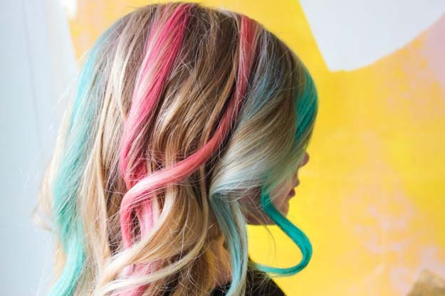 Creative DIY Hair Tutorials - DIY Rainbow Hair Chalk - Color, Rainbow, Galaxy and Unique Styles for Long, Short and Medium Hair - Braids, Dyes, Instructions for Teens and Women #hairstyles #hairideas #beauty #teens #easyhairstyles