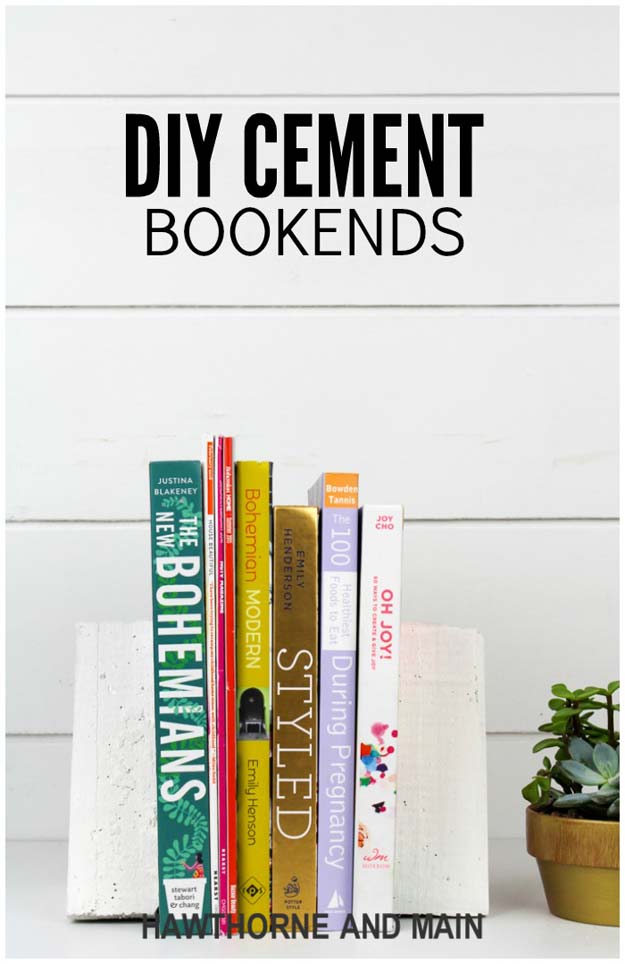 All White DIY Room Decor - DIY Cement Bookends - Creative Home Decor Ideas for the Bedroom and Teen Rooms - Do It Yourself Crafts and White Wall Art, Bedding, Curtains, Lamps, Lighting, Rugs and Accessories - Easy Room Decoration Ideas for Girls, Teens and Tweens - Cute DIY Gifts and Projects With Step by Step Tutorials and Instructions 