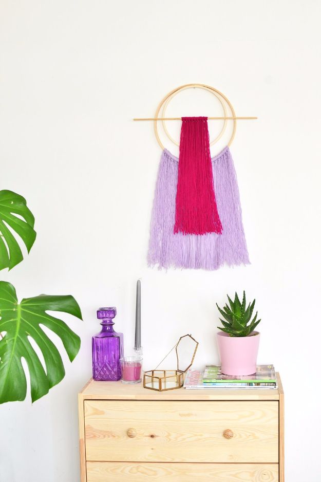 Best DIY Room Decor Ideas for Teens and Teenagers - DIY Embroidery Hoop Yarn Wall Hanging - Best Cool Crafts, Bedroom Accessories, Lighting, Wall Art, Creative Arts and Crafts Projects, Rugs, Pillows, Curtains, Lamps and Lights - Easy and Cheap Do It Yourself Ideas for Teen Bedrooms and Play Rooms #teencrafts #diydecor #roomideas #teenrooms #teendecor #diyideas