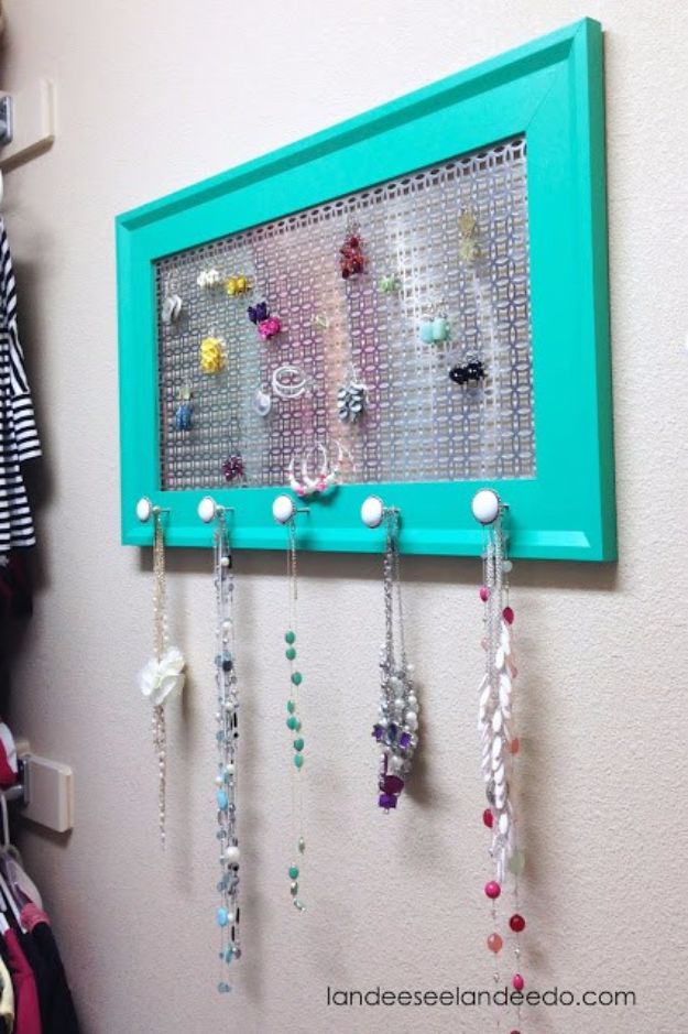 Easy Crafts for Teens - DIY Jewelry Organizer - Cheap and Easy DIY Projects for Teenagers - Learn Basic Craft Techniques and Tutorials for Learning The Basics for Do It Yourself Projects and Fun Crafts - Easy Step by Step Tutorials for Making Pom Poms, Using a Glue Gun, Painting How To and More - Cool Ideas for Teens, Teenagers and Adults - Cheap Arts and Crafts Ideas and Tips 