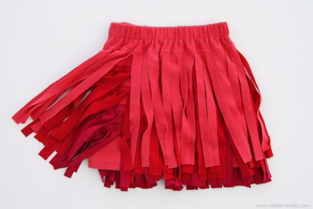 Cool Summer Fashions for Teens - Ombre Fringe Skirt - Easy Sewing Projects and No Sew Crafts for Fun Fashion for Teenagers - DIY Clothes, Shoes and Accessories for Summertime Looks - Cheap and Creative Ways to Dress on A Budget 