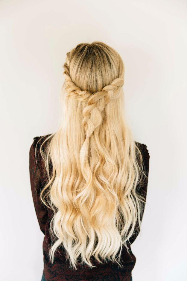 Cool Hair Tutorials for Summer - Triple Twist Half Up - Easy Hairstyles and Creative Looks for Hair - Beachy Waves, Hair Styles for Short Hair, Medium Length and Long Hair - Ponytails, Updo Ideas and Quick Last Minute Hairstyle for Teens, Teenagers and Women