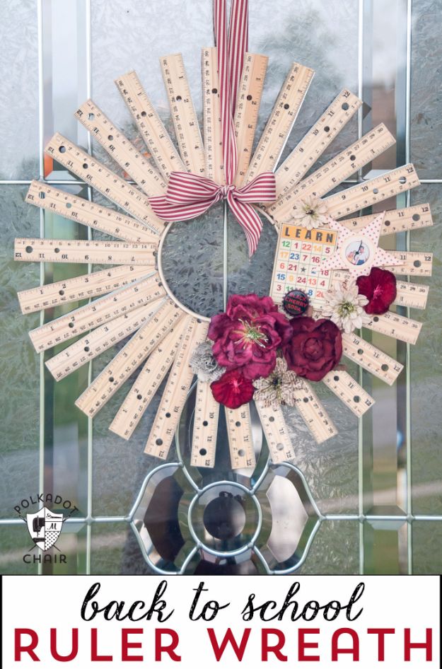 DIY School Supplies - Back To School Ruler Wreath - Easy Crafts and Do It Yourself Ideas for Back To School - Pencils, Notebooks, Backpacks and Fun Gear for Going Back To Class - Creative DIY Projects for Cheap School Supplies - Cute Crafts for Teens and Kids #backtoschool #teencrafts #kidscrafts #teen #diyideas #crafts