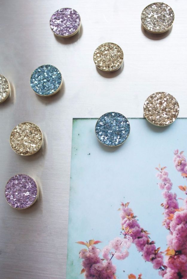DIY School Supplies - Faux Druzy Magnets - Easy Crafts and Do It Yourself Ideas for Back To School - Pencils, Notebooks, Backpacks and Fun Gear for Going Back To Class - Creative DIY Projects for Cheap School Supplies - Cute Crafts for Teens and Kids #backtoschool #teencrafts #kidscrafts #teen #diyideas #crafts
