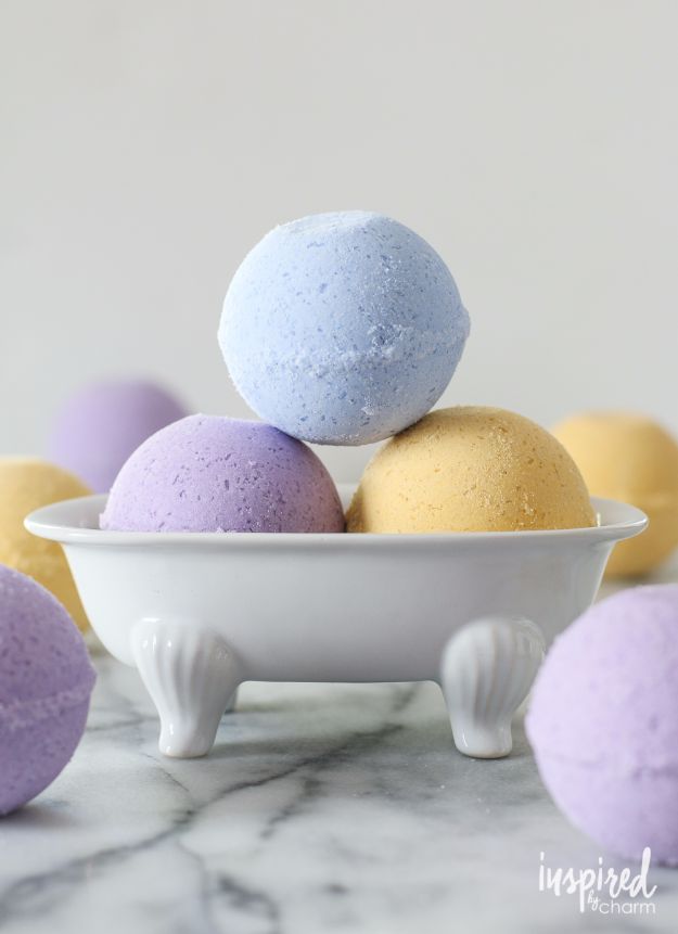 Cool DIY Bath Bombs to Make At Home - Lush Inspired Bath Bombs - Recipes and Tutorial for How To Make A Bath Bomb - Best Bathbomb Ideas - Fun DIY Projects for Women, Teens, and Girls | DIY Bath Bombs Recipe and Tutorials | Make Cheap Gifts Like Lush Bath Bombs #bathbombs #teencrafts #diyideas