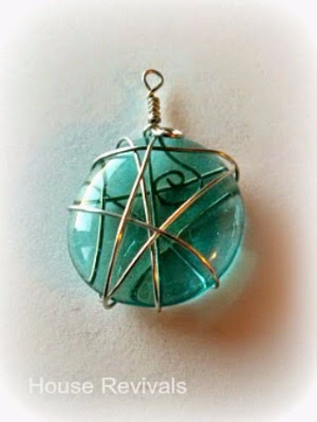Crafts for Teens to Make and Sell - Pretty Glass Pendants - Cheap and Easy DIY Ideas To Make For Extra Money - Best Things to Sell On Etsy, Dollar Store Craft Ideas, Quick Projects for Teenagers To Make Spending Cash - DIY Gifts, Wall Art, School Supplies, Room Decor, Jewelry, Fashion, Hair Accessories, Bracelets, Magnets #teencrafts #craftstosell #etsyideass