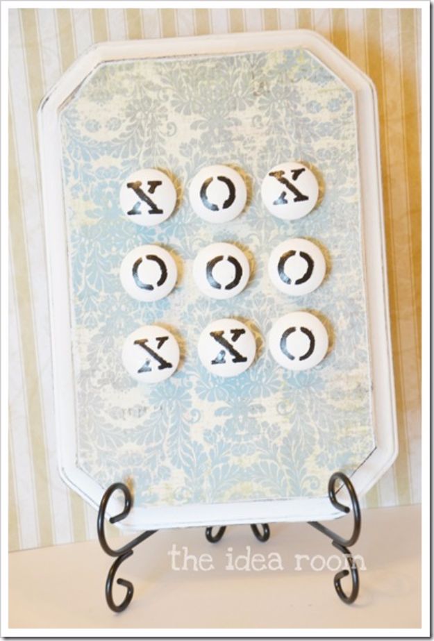 Crafts for Teens to Make and Sell - Tic Tac Toe Board - Cheap and Easy DIY Ideas To Make For Extra Money - Best Things to Sell On Etsy, Dollar Store Craft Ideas, Quick Projects for Teenagers To Make Spending Cash - DIY Gifts, Wall Art, School Supplies, Room Decor, Jewelry, Fashion, Hair Accessories, Bracelets, Magnets #teencrafts #craftstosell #etsyideass