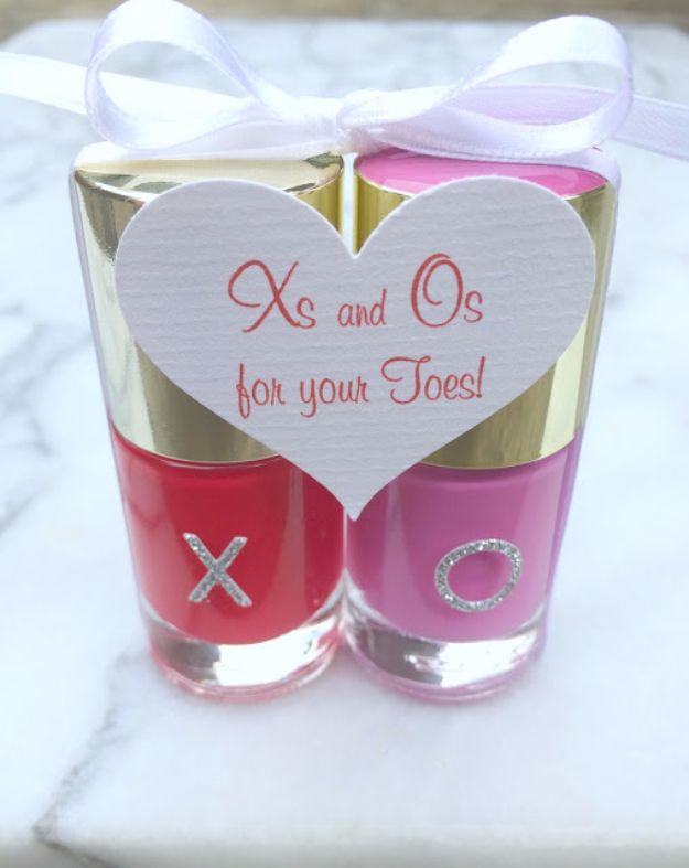 Cheap DIY Valentine's Day Gift Ideas - Xs And Os For Your Toes - Make These Easy and Inexpensive Crafts and Valentine Projects - Cute Dollar Store Ideas, Tutorials for Making Jars, Gift Boxes, Pink Red and Heart Shaped Decor - Creative Ways To Say I Love You to Your BFF, Boyfriend, Girlfriend, Husband, Wife and Kids #diyideas #valentines #cheapgifts #valentinesgifts #valentinesday