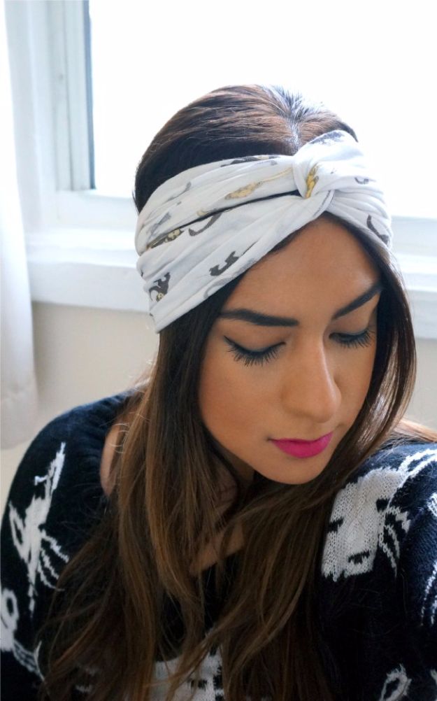 DIY Teen Fashion for Spring - DIY No Sew Turban Headband - Easy Homemade Clothing Tutorials and Things To Make To Wear - Cute Patterns and Projects for Teens to Make, T-Shirts, Skirts, Dresses, Shorts and Ideas for Jeans - Tops, Tanks and Tees With Free Tutorial Ideas and Instructions 